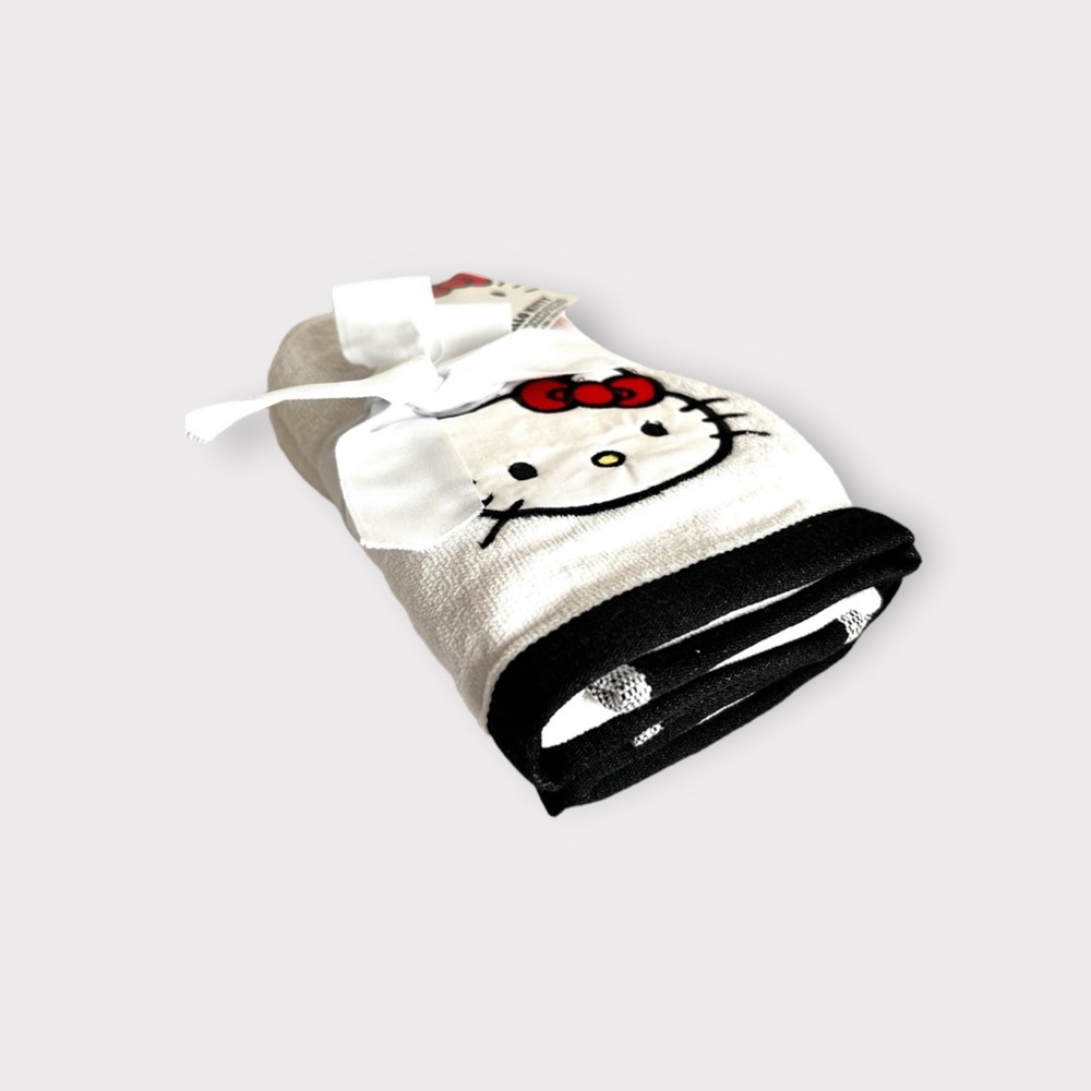 Hello Kitty Hand Towels - Picture 4 of 8